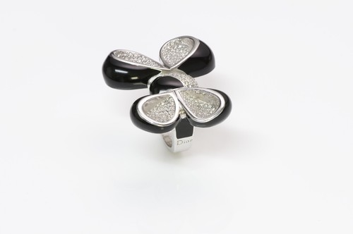 Christian Dior Crystal Enamel Bow Ring - Picture 3 of 4