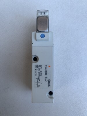 SMC VQZ335R-5L01 Pneumatic Solenoid Valve