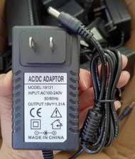 Model 19131 19V 1.31A AC Power Adapter 5.5 2.1MM For AOC LCD Monitor