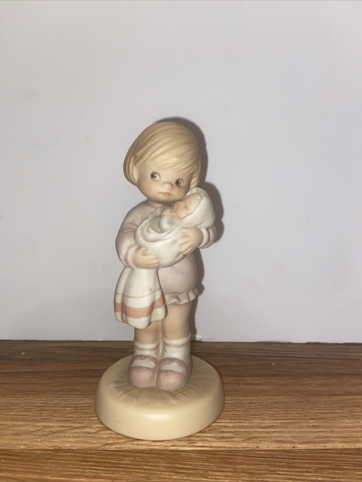 Picture 1 of 12