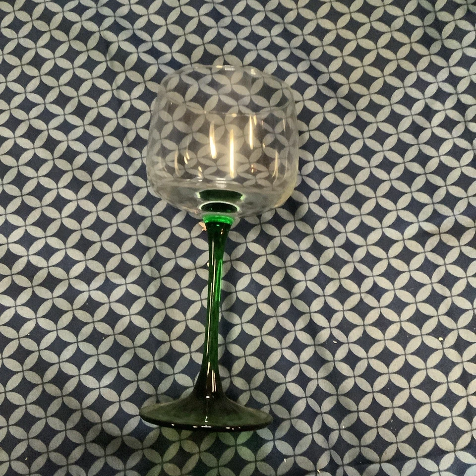 Juego de 6 Gafas de Vástago Vintage Luminarc France Vin du Rhin Verde Foto 2 de 3