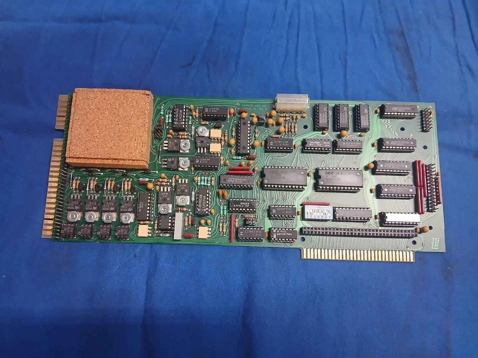 LAWSON LABS, INC PLACA DE CONTROL DE PROCESO/PLACA DE PC, MODELO 57 REV. B Foto 2 de 4