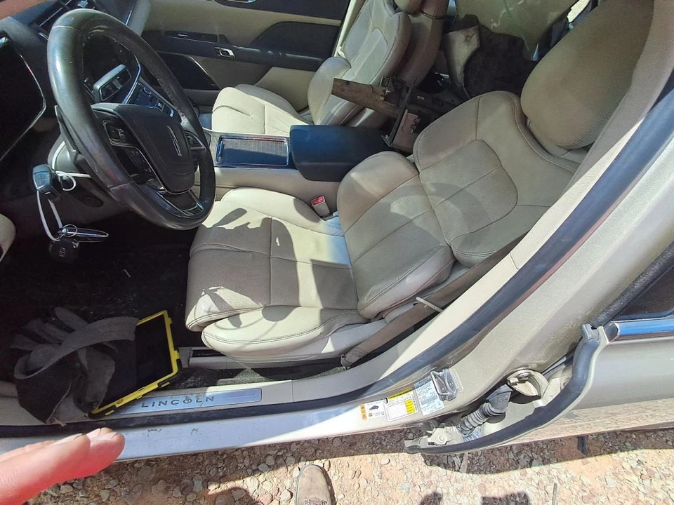 Speedometer Cluster MPH Thru 04/30/17 Fits 17 LINCOLN CONTINENTAL 2588094 - Image 4 of 4