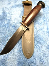 WWII WW2 USN MARK1 CAMILLUS SMALL LETTER USN  FIGHTING KNIFE IN EXCELLENT  COND.