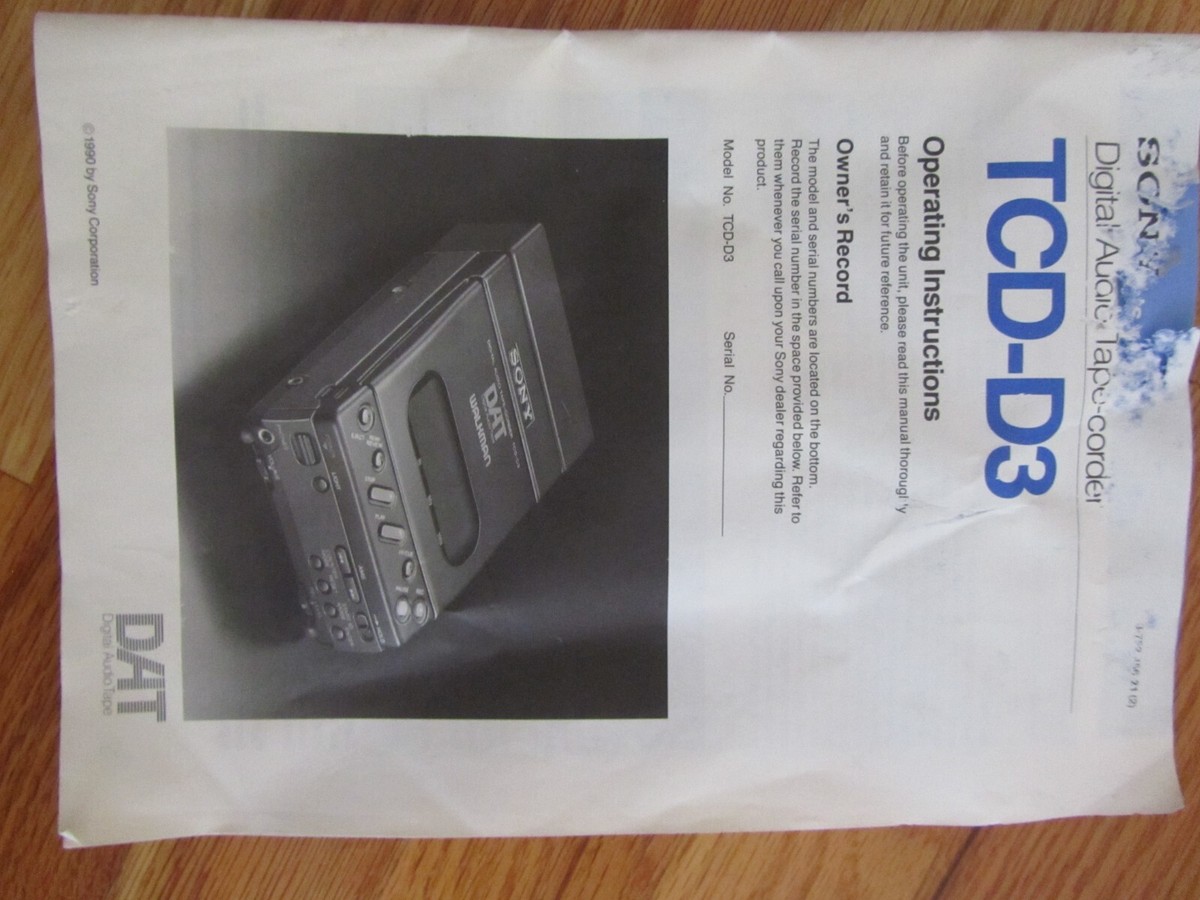 Sony DAT Digital Audio Tape-corder Portable Player TCD-D3