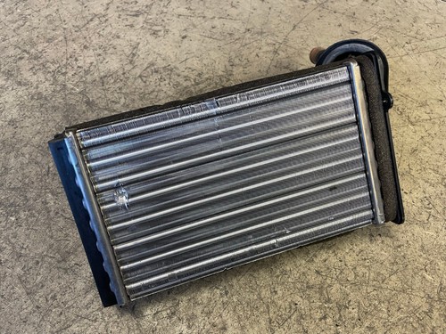 Wärmetauscher Audi A4 B5 VW Passat 3B 3BG Heizungskühler 8D1819031B