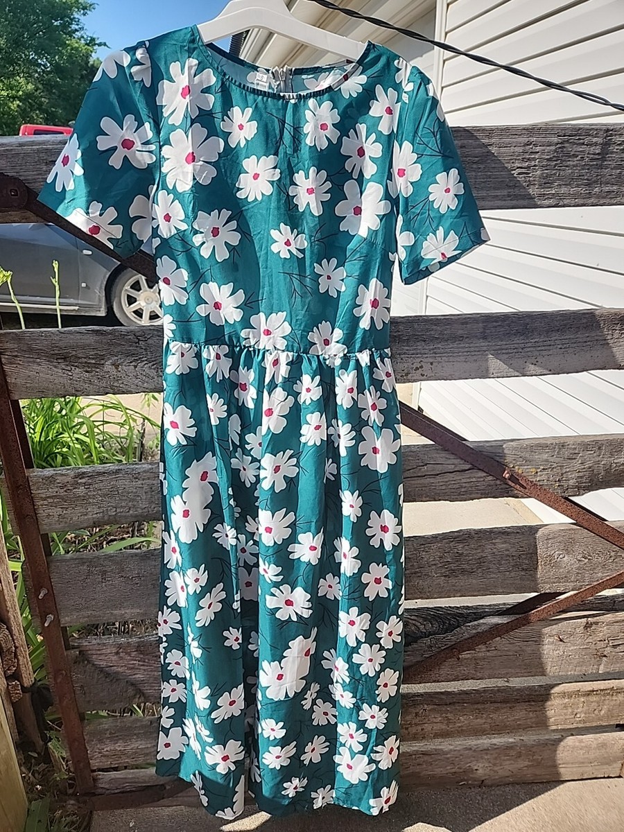 Petallush Green Dress With White Flowers Dress Size Small Petallush Green Dress With White Flowers Dress Size Small