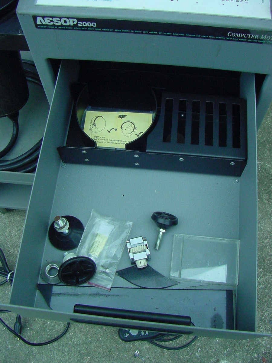 Computer Motion AESOP 2000 Medical Robot Voice Controlled (K