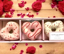 Cupcakes and Cashmere Heart Shaped Ceramic Donuts PINK- Valentine's Day NIB