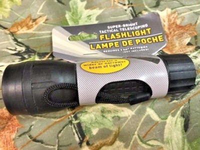 NEW ZOOM  FLASHLIGHT 3 MODES  SUPER BRIGHT  NEW