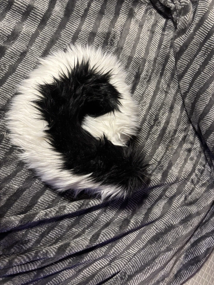 Husky Cola de Perro Cosplay Fursuit Cola Blanco y Negro con Lazo para Cinturón, Cola Pequeña Foto 2 de 3