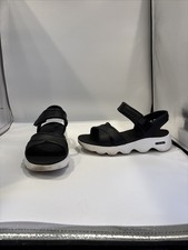 Woman Size 9 Skechers Foamies Massage Fit Sandals Black  White Rubber Sandals