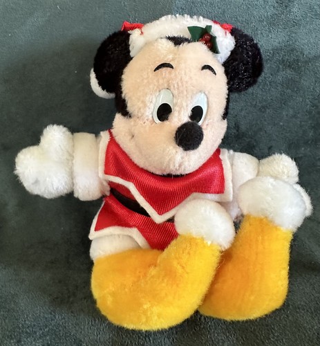 Tokyo Disneyland Exclusive CHRISTMAS SANTA MICKEY PIN Plush MWT