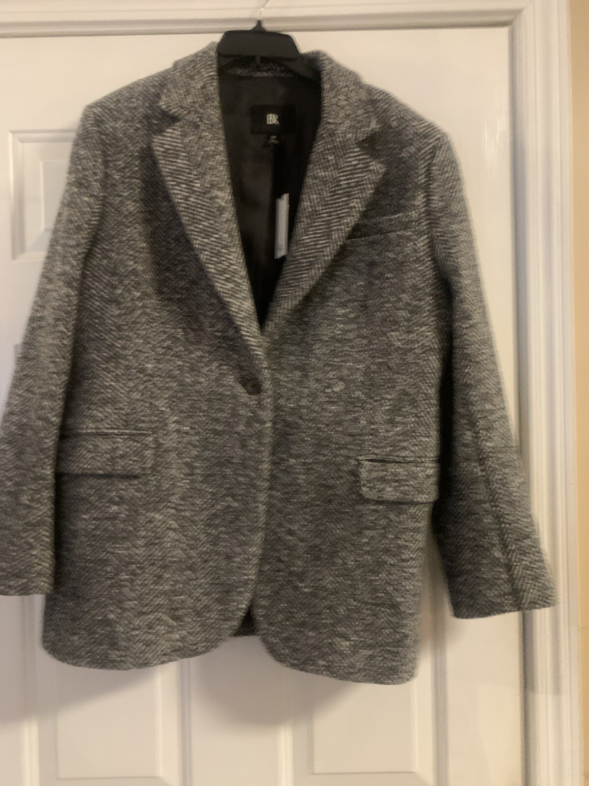 Banana Republic New Blazer/Jacket Size Medium Medium-Black Herringbone. Great!!!