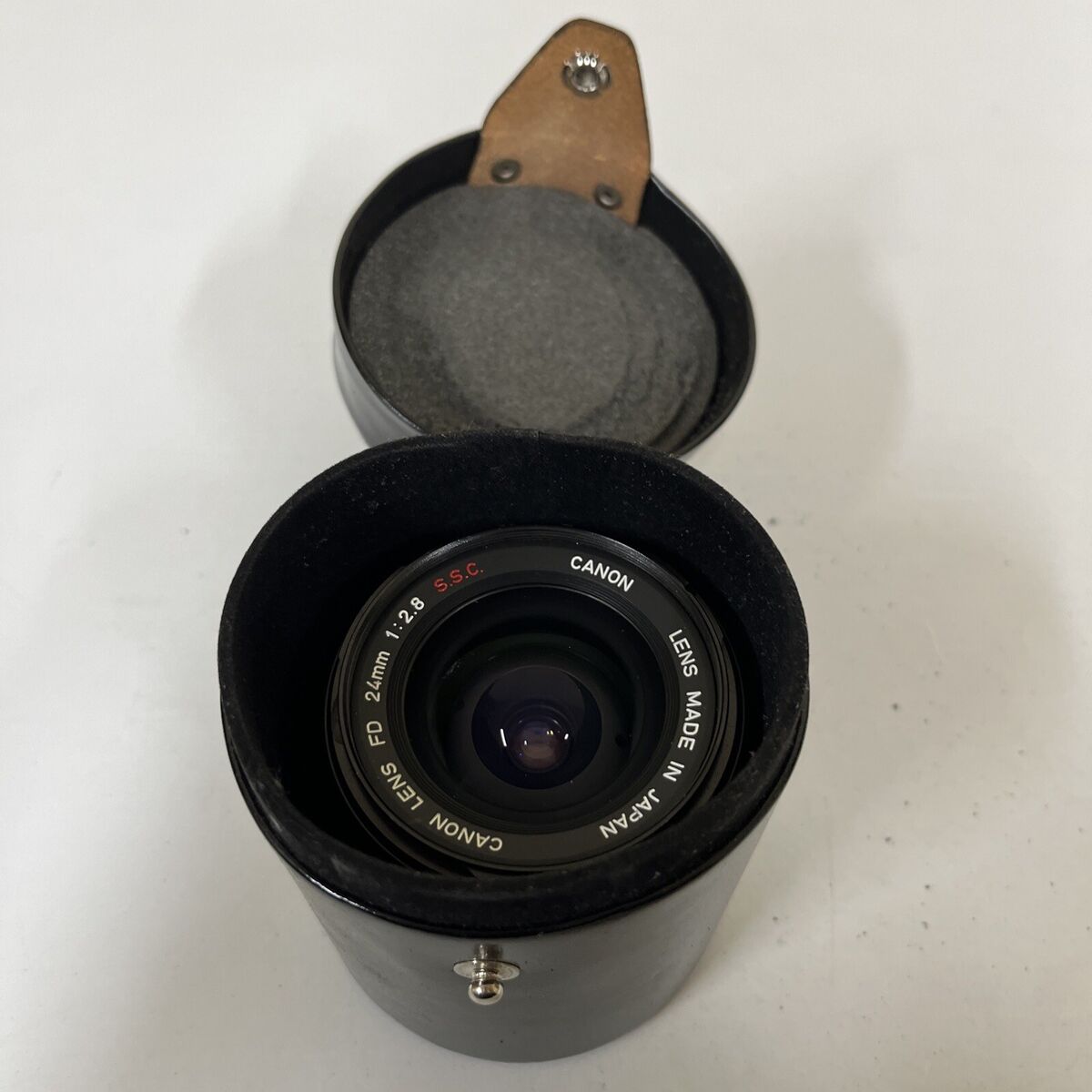 Canon 24mm F/2.8 S.S.C. Breech Lock FD Mount Lens Wide-Angle Canon 24mm F/2.8 S.S.C. Breech Lock FD Mount Lens Wide-Angle