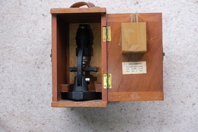 Britex Minor 6375 Compound Schüler Mikroskop und Reisekoffer
