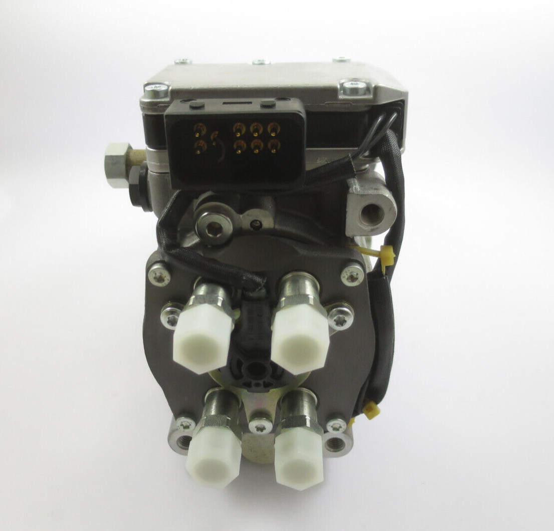 original BMW E46 320D Automatik Einspritzpumpe Bosch 13517787532  