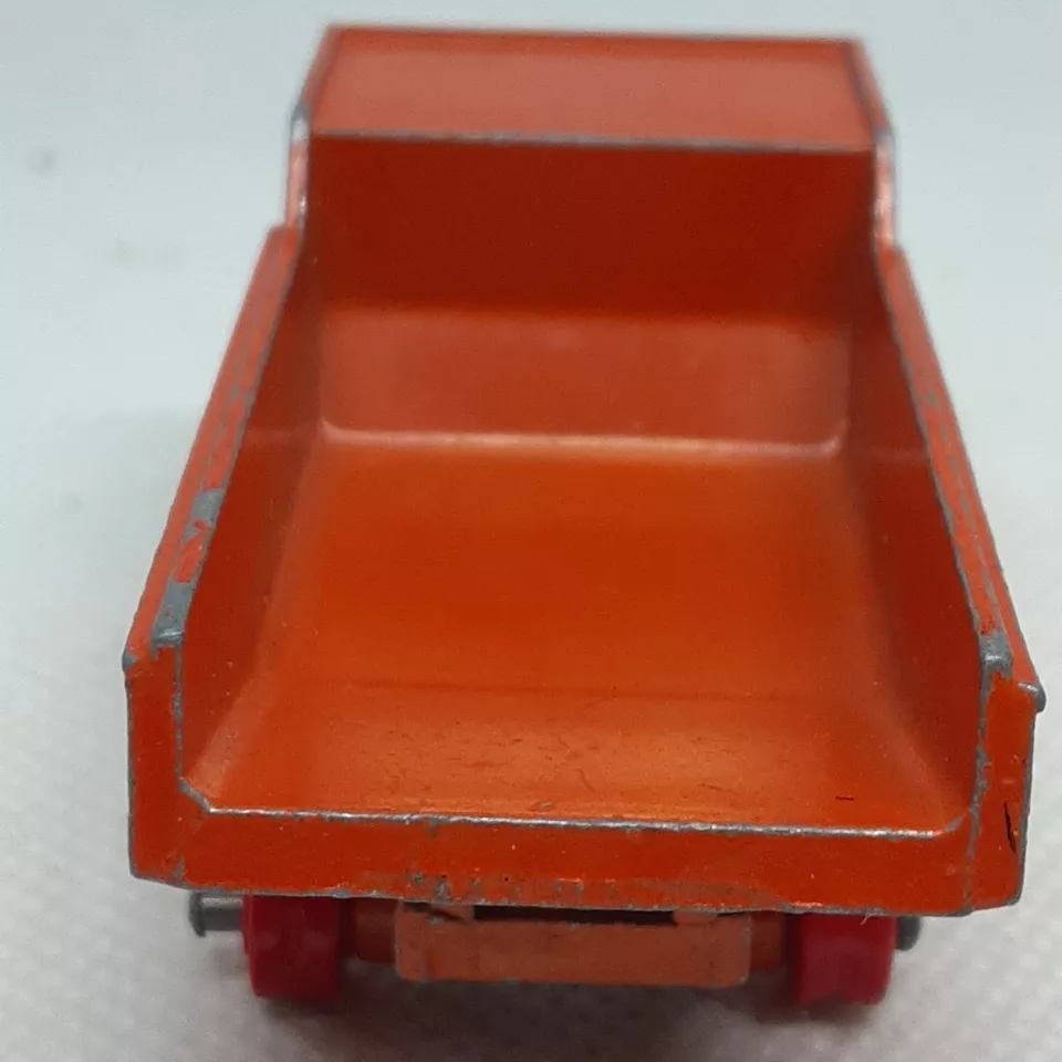 Camión de Volteo Lesney Matchbox Mack Nº28 Naranja Hecho en Reino Unido Foto 3 de 4