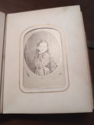 CDV & Tintype Photo Album Carte de Visite Antique American Photographs NYC - Picture 2 of 22