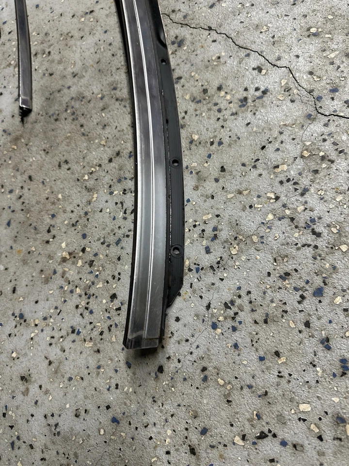 Mazda B2000 B2200 B2600i 1986-1993 parabrisas delantero molduras de ventana - todas 6 piezas A Foto 2 de 4