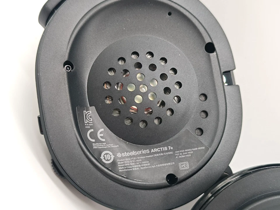 SteelSeries Arctis 7+ Gaming-Headset - Schwarz OHNE ZUBEHÖR - ERSATZGERÄT! - Bild 4 von 4