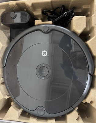 iRobot Roomba 694 Robot Vacuum WiFi Alexa Self Charging Pet Hair Clean