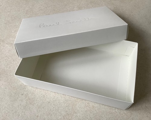 PAUL SMITH white gift box with embossed signature logo - Picture 2 of 8