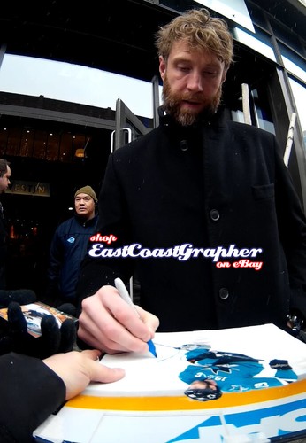 JOE THORNTON signed 11x14 PHOTO SAN JOSE SHARKS EXACT PROOF - Picture 2 of 2