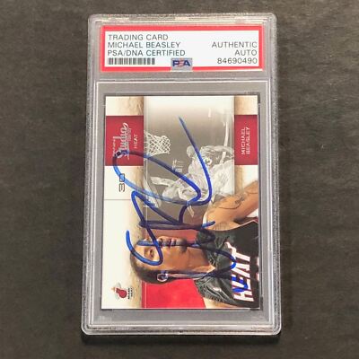 2009-10 Panini Studio #68 Michael Beasley Signed Card AUTO PSA Slabbed Heat