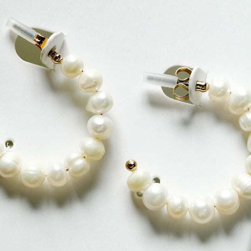 Nuevos pendientes de aro de perlas de agua dulce Zara regalo moda mujeres fiesta vacaciones joyería - Imagen 3 de 4