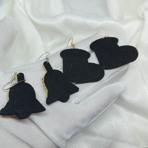 2 Pairs/Set Christmas Earrings Stocking & Bell Glitter Felt Dangle Fashion Style - Picture 7 of 7