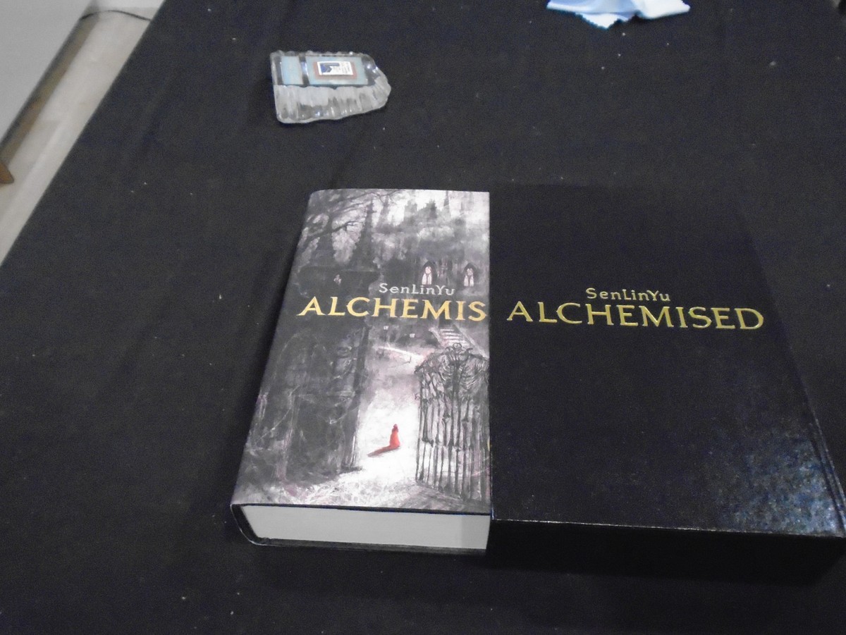 Signed SenLin Yu Alchemised US Deluxe First Ed Slipcase Huge Movie