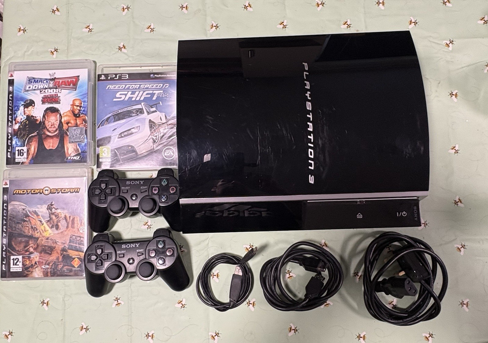 PlayStation 3 40GB Console CECHG03 with 2 Controllers and Games