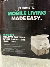 Dometic 976 Portable Toilet 5 Gallon Capacity – New