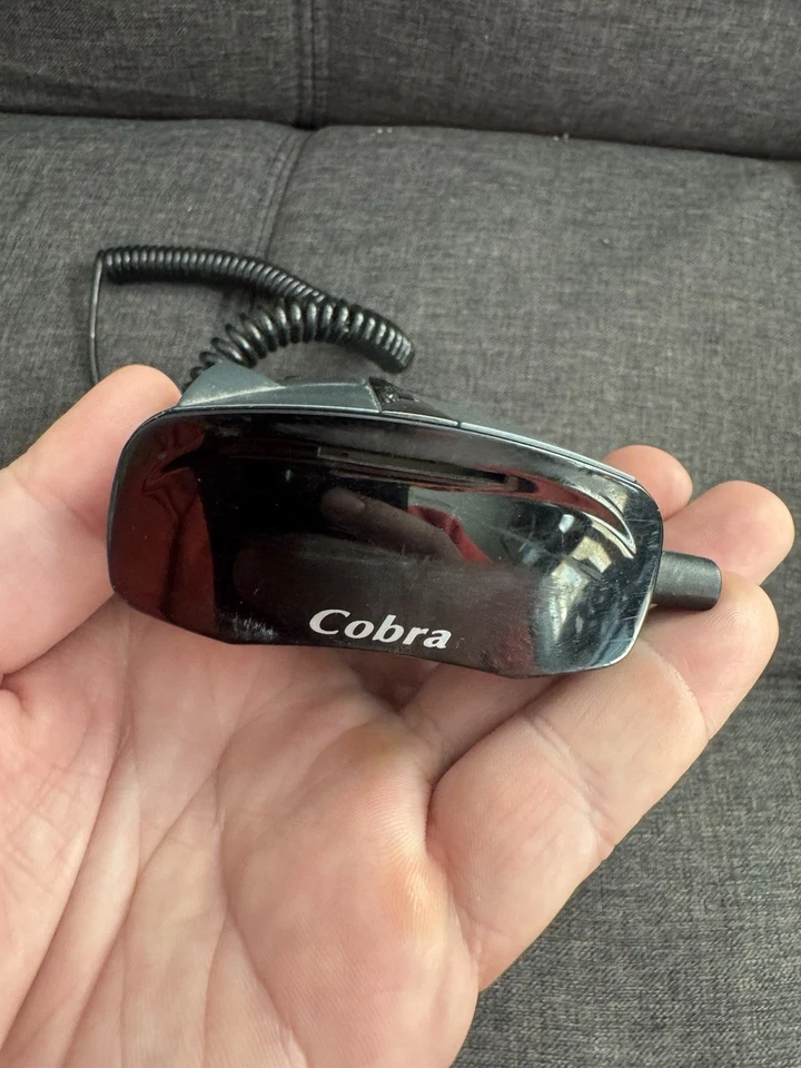 Cobra XRS-9545 Radar Detector W/ Power Cord - Image 4 of 4