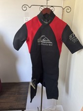 Quiksilver Syncro 2/2 Short Sleeve Kids Wetsuit XS Black Red Surf Swim Suit