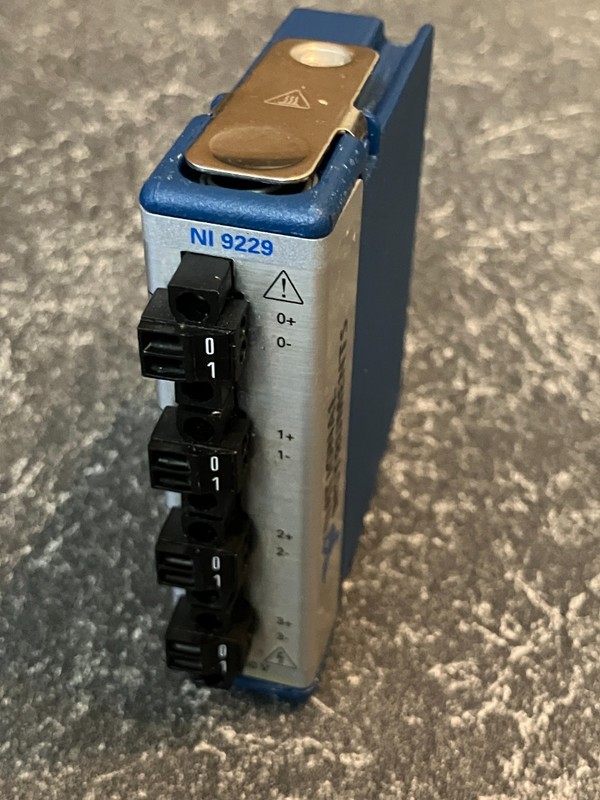 NI-9229  4-Channel C Series Analog Input module 198858C-01L