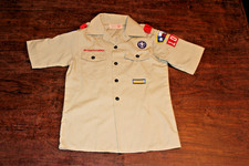 Boy Scouts of America BSA Youth Shirt Tan Medium Sewn Patches Short Sleeve
