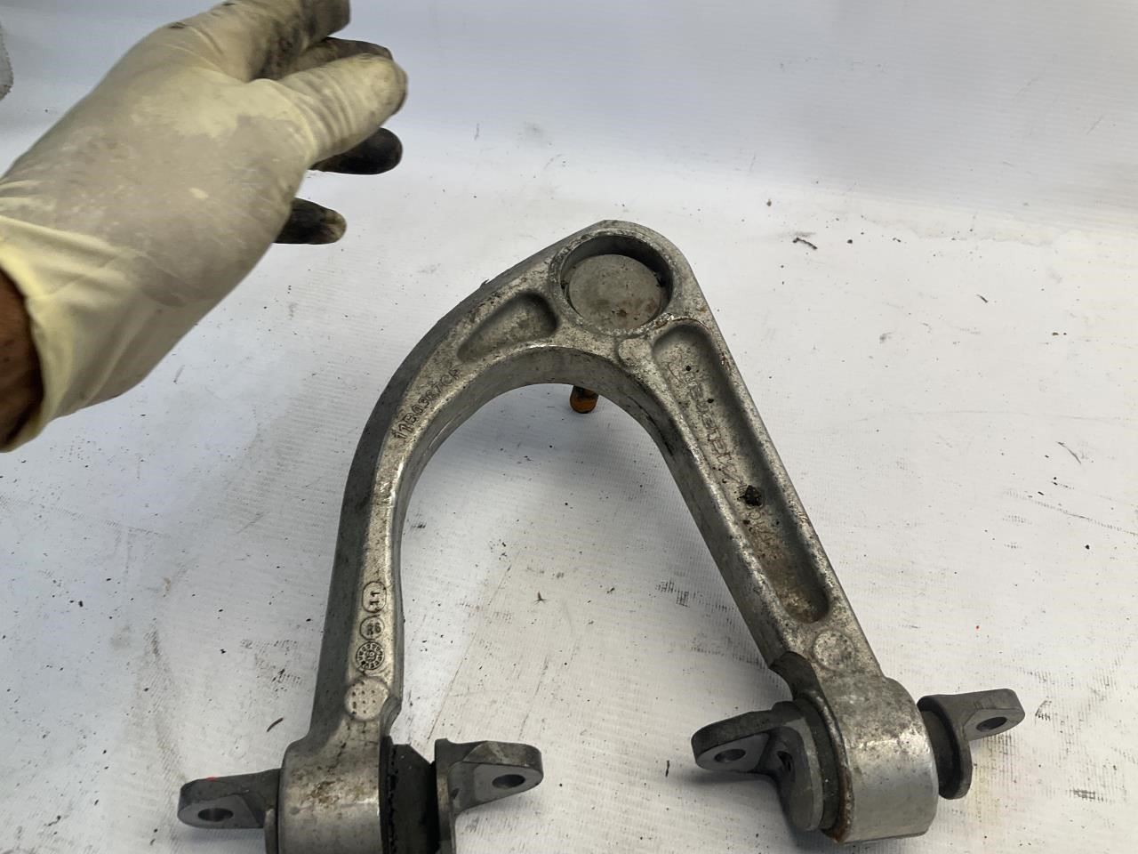 11-17 McLaren 570S / 650S / MP4-12C Front Right Passenger Upper Control Arm T