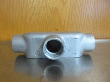 Appleton Electric T Form 35 Unilet Conduit Fitting 1-1/4" 33 CU. IN.