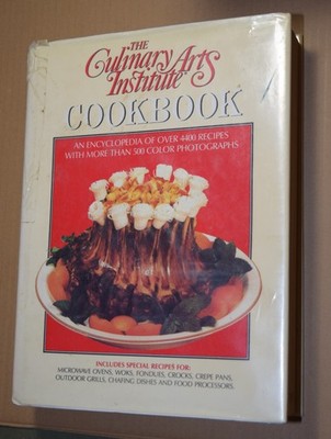 The Culinary Arts Institute Cookbook - 1985 Hardcover - Massive 4400+  Recipes