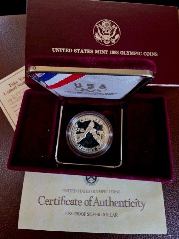 1988 S PROOF SILVER DOLLAR UNITED STATES OLYMPIC COINS 90% SILVER COA MIRROR 