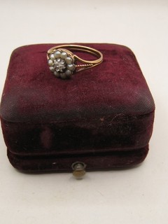 Old ring gold 585 large diamond heart shape river pearls Dresden original Casket