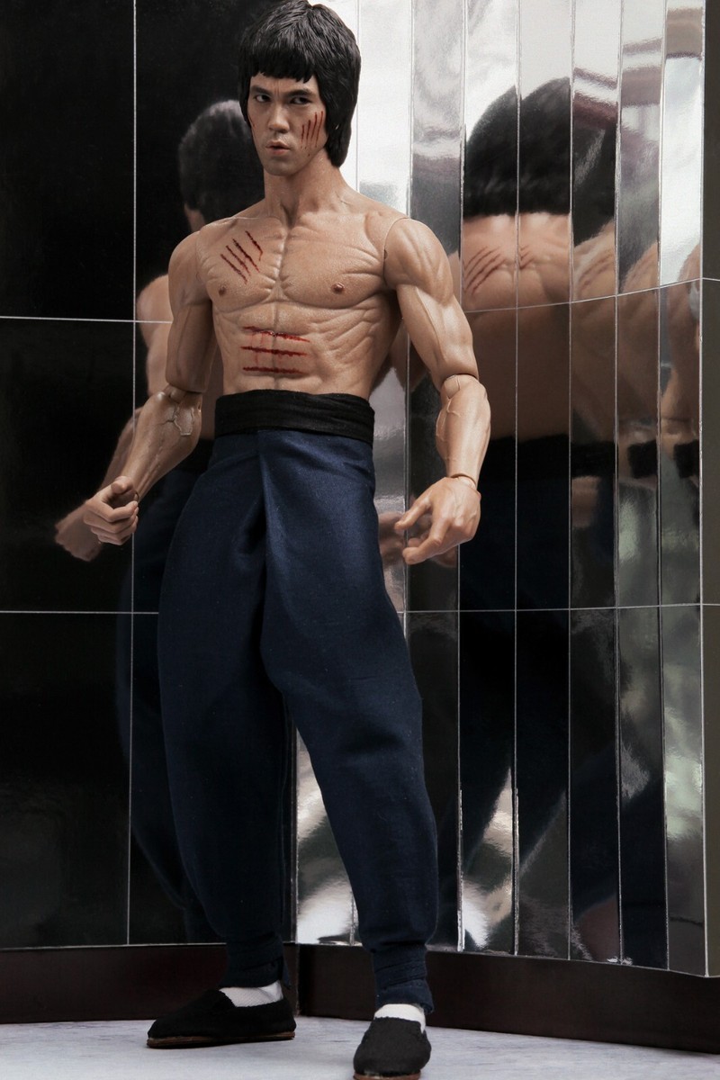 Hot Toys DX04 Bruce Lee Enter the Dragon 1/6 scale figure w