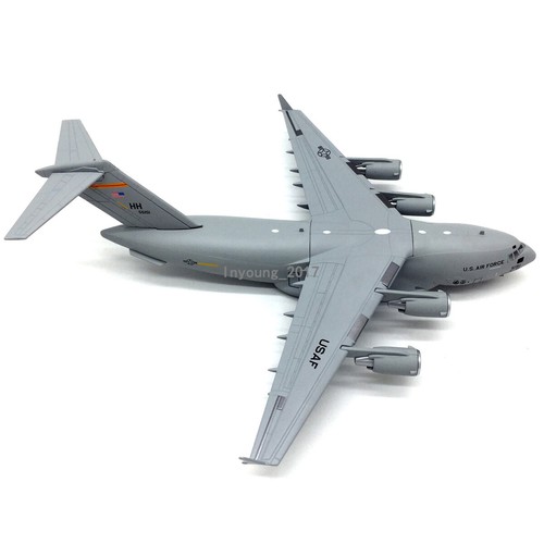 1:200 Boeing C-17 Globemaster III Flugzeug Modell Diecast Militär Transport - Bild 8 von 10