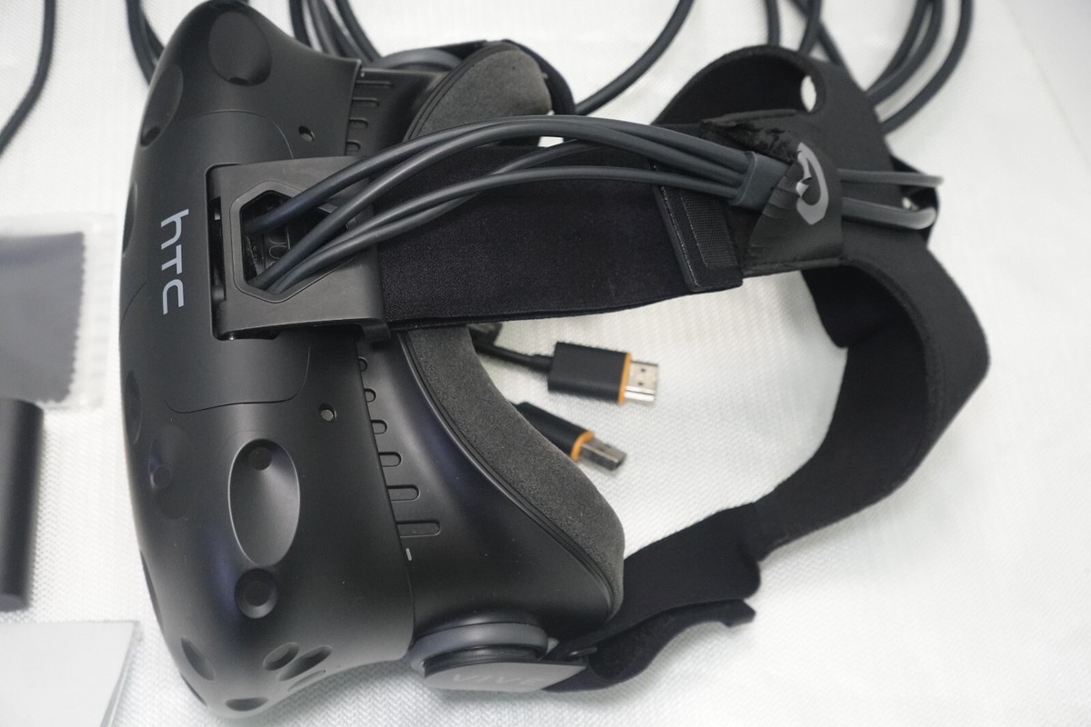HTC Vive VR Headset Kit System Virtual Reality Complete Set