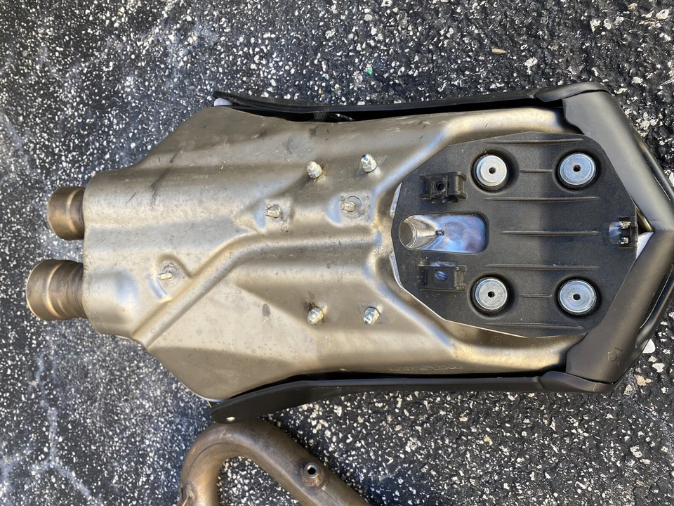 Ducati Motorcycle OEM Exhaust Muffler System ZDM-A30 5731064 749 999 Silencer - Image 4 of 4