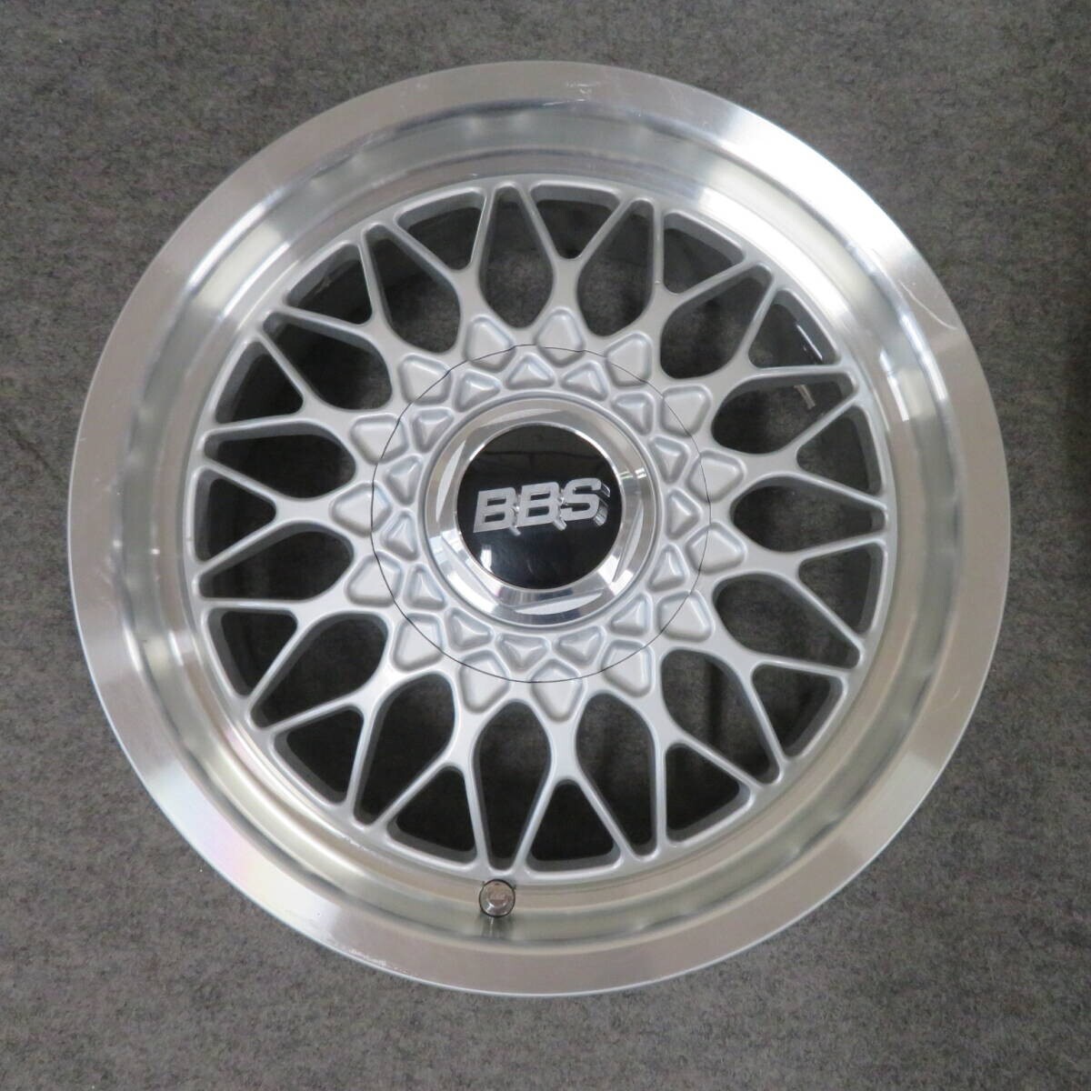 純正BBS RG122 6J-15+50 114.3/5H 195/65R15 純正BBS RG122 6J-15+50 114.3/5H 195/65R15