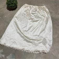 Vanity Fair Vintage Cream Beige Half Slip Skirt Size M Lace Coquette Feminine