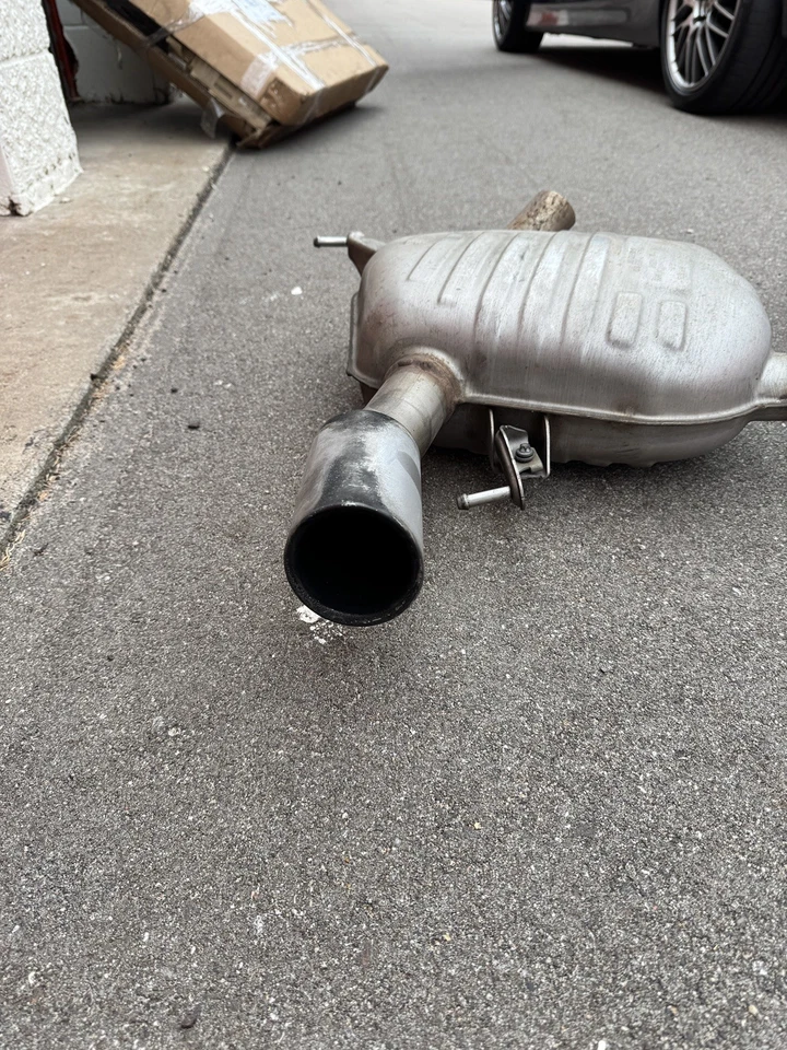 ✅ 07-10 OEM BMW E90 E92 E93 335i N54 Silenciador de escape Boysen con juego de puntas Foto 2 de 4